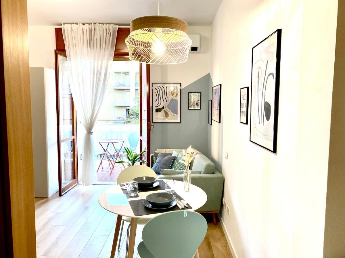 Monolocale Con Terrazzo Alle Porte Di Milano Bresso Kültér fotó